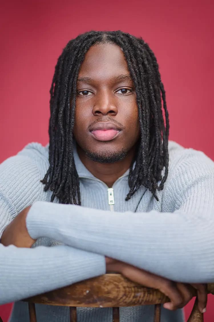 What Happens During an Actor Headshot Session (and Why It Is Not as Scary as You Think)